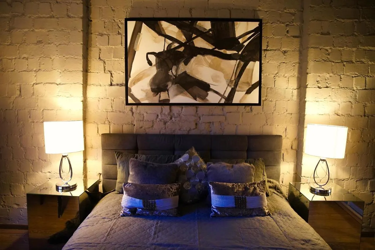 The Hugo Boss Loft -In City Center Apartment Kiev